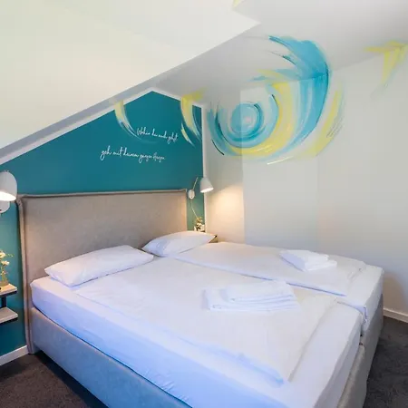 Hotel, Cafe & Restaurant Muehlenglueck Отель 3*