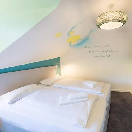 Отель Hotel, Cafe & Restaurant Muehlenglueck Оппенау