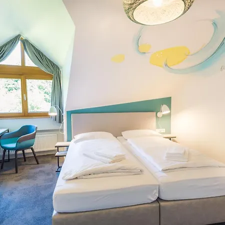 Отель Hotel, Cafe & Restaurant Muehlenglueck Оппенау