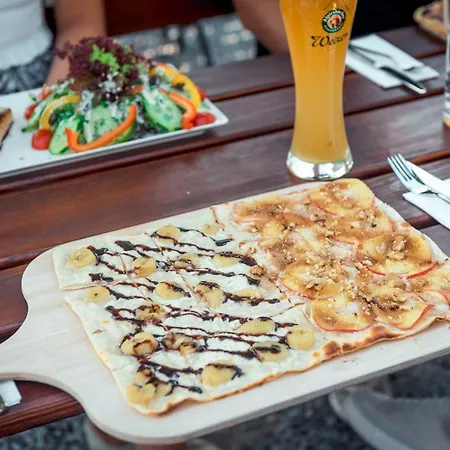 & Restaurant Muehlenglueck Oppenau