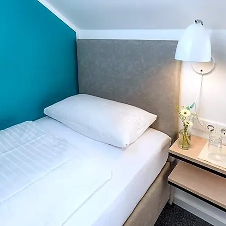 Hotel, Cafe & Restaurant Muehlenglueck 3*
