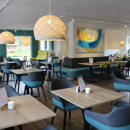 호텔 Hotel, Cafe & Restaurant Muehlenglueck