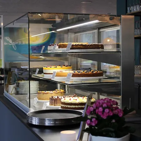 Отель Hotel, Cafe & Restaurant Muehlenglueck