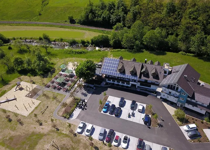 Hotel, Cafe & Restaurant Muehlenglueck فندق 3*