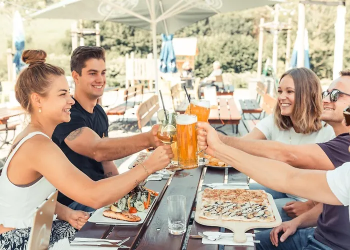 فندق Hotel, Cafe & Restaurant Muehlenglueck