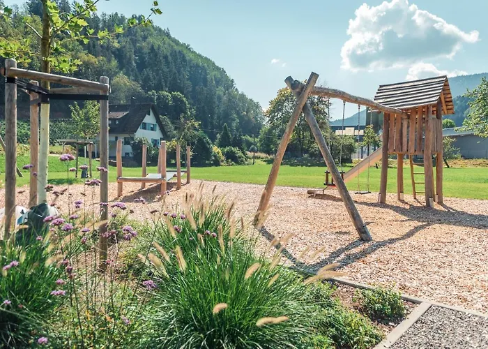 Hotel, Cafe & Restaurant Muehlenglueck فندق 3*