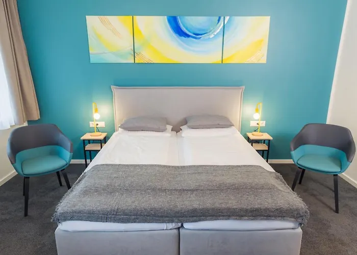 Hotel, Cafe & Restaurant Muehlenglueck فندق أوبناو